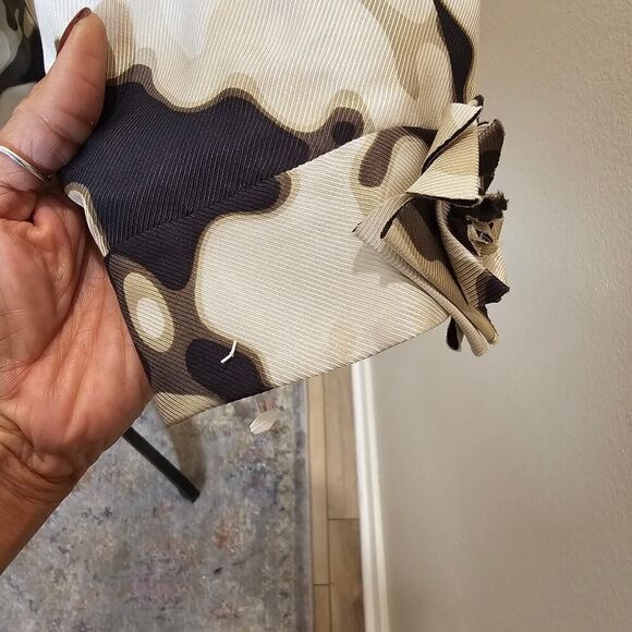 St. John Couture Cropped Floral Accents Blazer Jacket - Picture 4 of 15